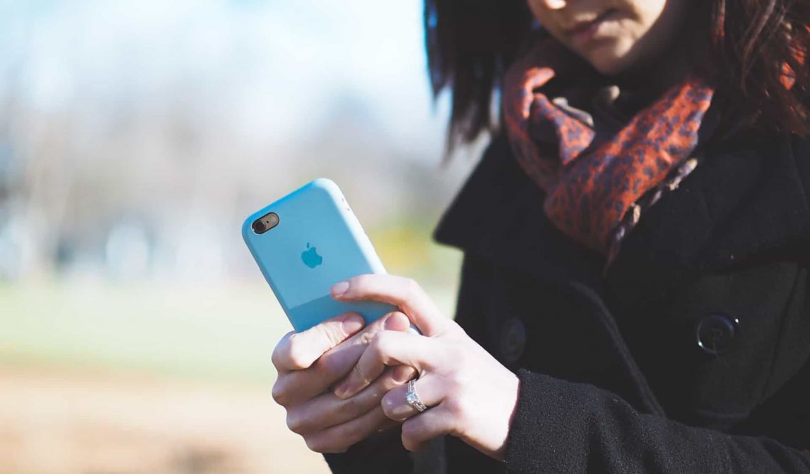 Защитный чехол бампер Apple Silicone Case